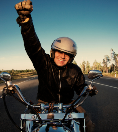 Teciomar Abila mostra por que a Honda Africa Twin 1100 é referência em aventura e desempenho.